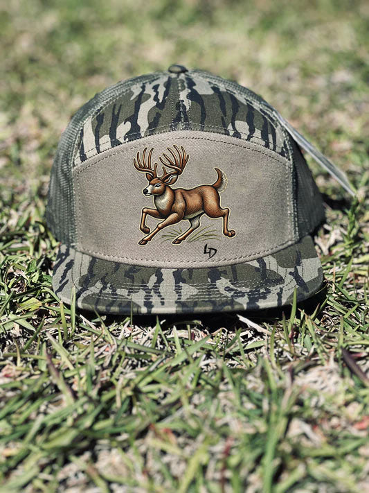 Chasing Buck- 7 Pannel Mossy Oak Bottomland